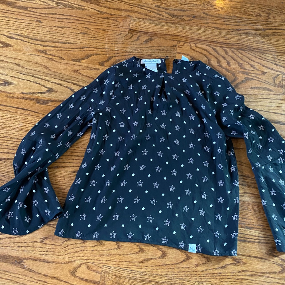 Bell Sleeve Blouse. black with stars